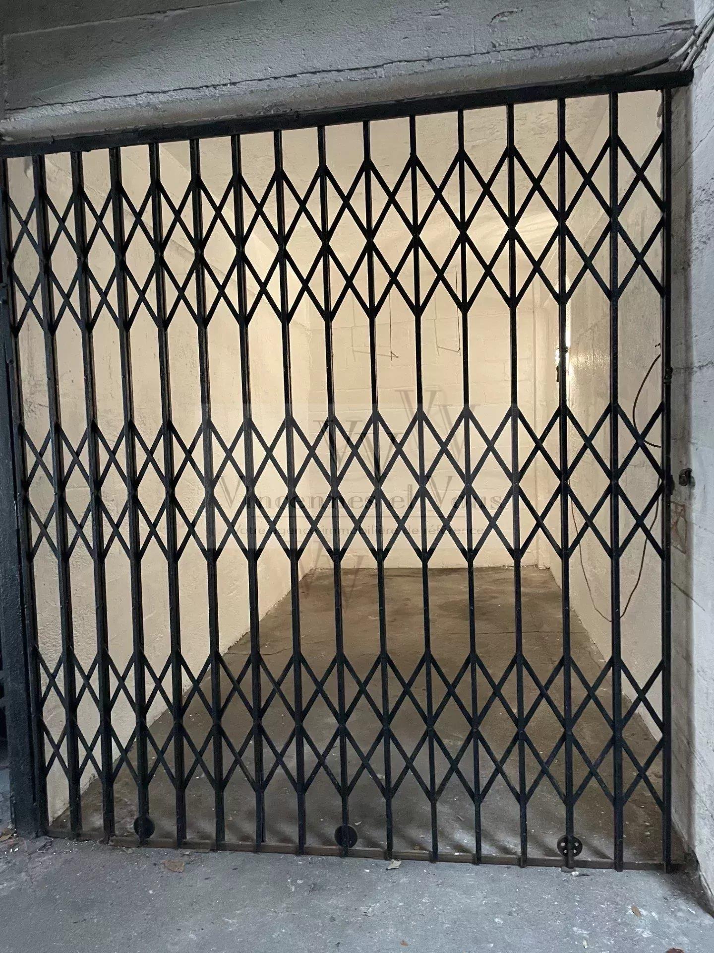 Photo 1 Location Parking  Saint-Mandé